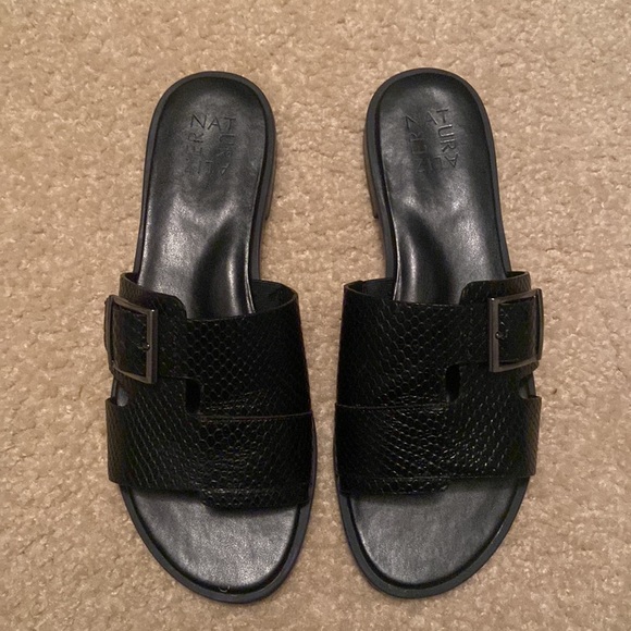 NATURALIZER Women’s Faryn Leather Embossed Slide Sandals Black Size 9 - Picture 11 of 13